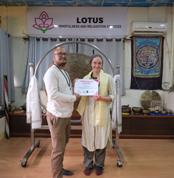 Foto Zertifikatsübergabe Sound Healing Kurs
